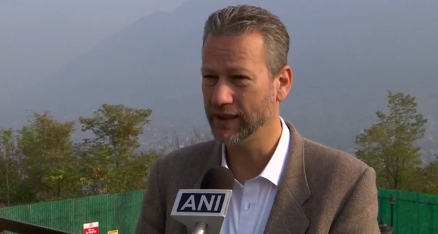 ਬ੍ਰਿਟੇਨ ਤੋਂ ਯੂਰਪੀ ਸੰਸਦ ਮੈਂਬਰ, ਨੇਥਨ ਗਿਲ।