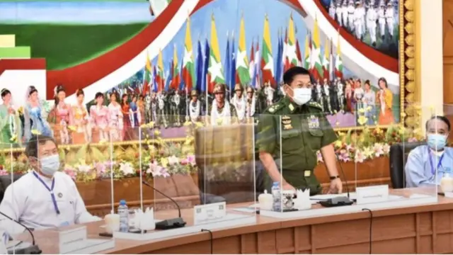 တပ်ချုပ်ကို နိုင်ငံရေးပါတီ ၃၀ ကျော်က ၂၀၂၀ ရွေးကောက်ပွဲ မတိုင်မီ သွားတွေ့ခဲ့