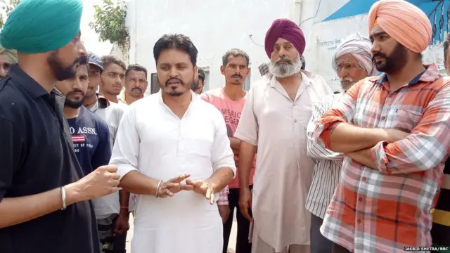 ਲੁਧਿਆਣਾ ਦੇ ਪਿੰਡ ਚਣਕੋਈਆਂ ਖੁਰਦ ਵਿੱਚ ਲਵ ਮੈਰਿਜ ਖਿਲਾਫ ਮਤਾ ਪਾਸ ਹੋਇਆ