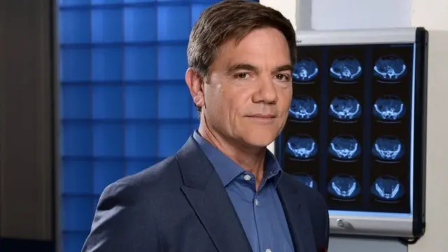 الممثل الاسكتلندي جون ميتشي