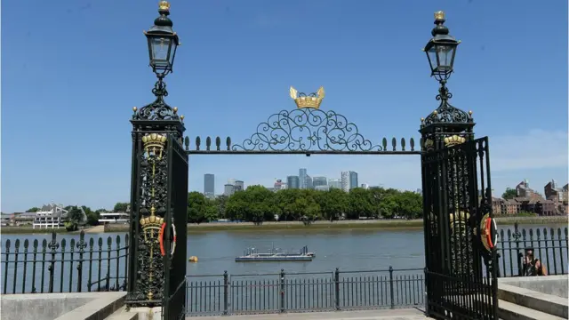 Sông Thames ở London.