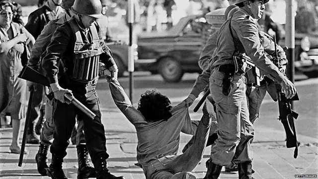 ਤਾਨਾਸ਼ਾਹਾਂ ਦੇ ਅਣਆਗਿਆਕਾਰੀ ਬੱਚਿਆਂ ਦੀਆਂ ਕਹਾਣੀਆਂ