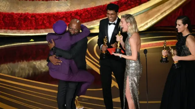 Spike Lee jump on Samuel L. Jackson