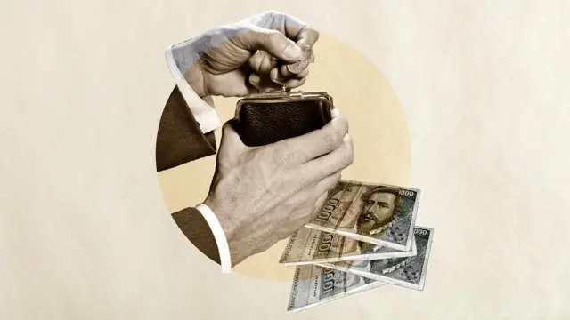 Некоторые не спешат переходить на электронные платежи, опасаясь, что начнут тратить больше