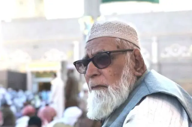 సిద్ధిఖీ జెడ్డాలో నెలరోజులు గడిపారు.