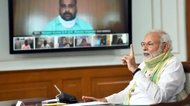 नरेंद्र मोदी