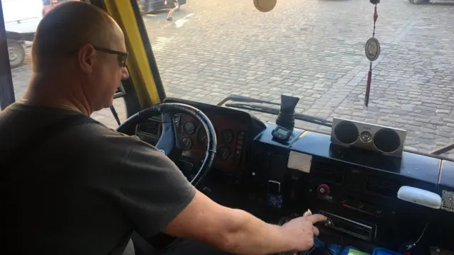 Водій маршрутки Микола