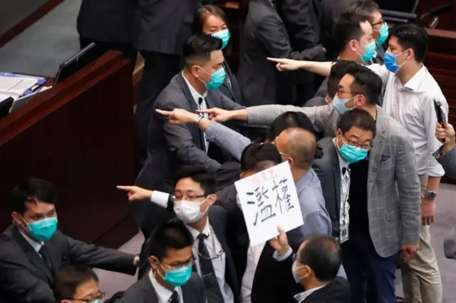 В законодательном совете