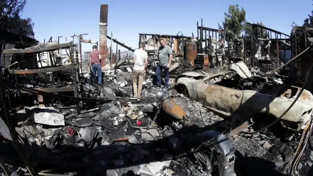 Kebakaran di California