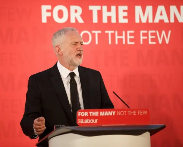 İşçi Partisi'nin lideri Jeremy Corbyn