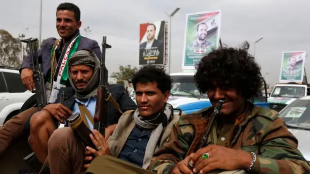 ইয়েমেনের হুতি বিদ্রোহীদের সন্ত্রাসী সংগঠন হিসাবে তালিকাভুক্ত করেছেন মাইক পম্পেও যা নিয়ে জাতিসংঘ এবং ত্রাণ সংস্থাগুলো গভীরভাবে উদ্বিগ্ন।