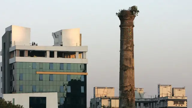 राज ठाकरे, मनसे, कोहिनूर