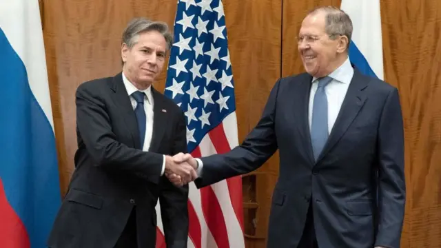 Antony Blinken e Sergey Lavrov