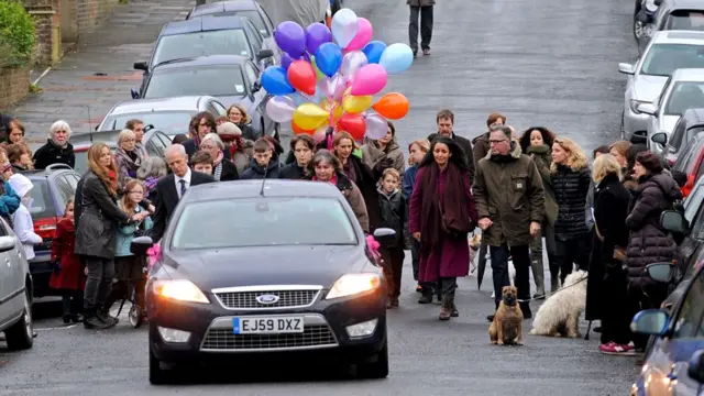 مراسم تشییع نیام