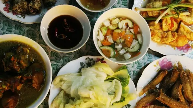 Nước mắm - một phần không thể thiếu trong các bữa ăn của người Việt