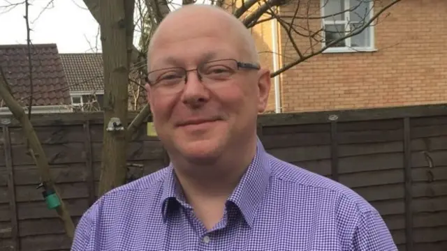 مارك راي، أحد من خضعوا للعلاج الجديد للتصلب المتعدد