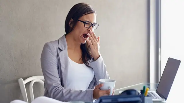 "นักงีบหลับ" นั้นจะรู้สึกง่วงและอ่อนเพลียในช่วงเวลาตั้งแต่ 11.00-15.00 น.แต่จะฟื้นตัวกระปรี้กระเปร่าได้ในช่วงค่ำและตอนเช้าตรู่