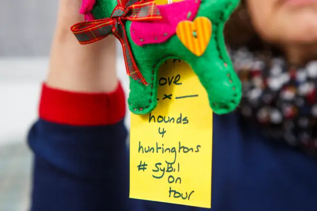 Sibilovo ime na etiketi