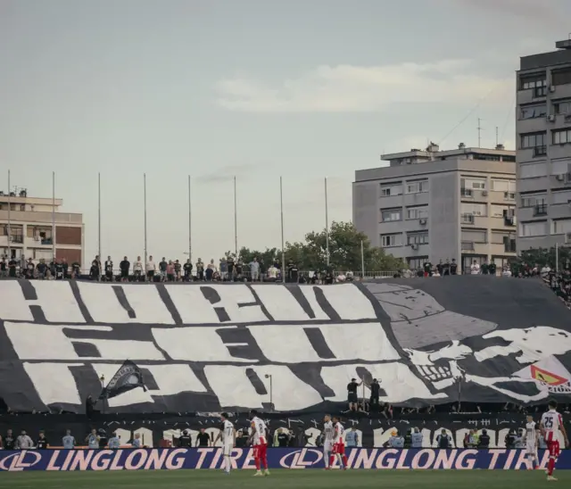 Koreografija navijača Partizana
