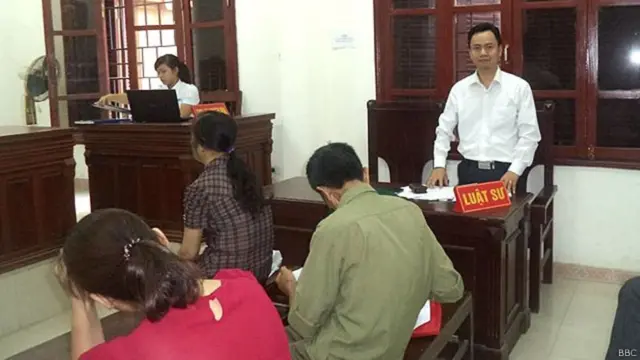 Thẩm quyền nhưng thực tế lâu nay Viện kiểm sát vẫn giữ vị thế vai trò yếu kém so với cơ quan điều tra,