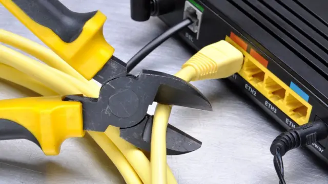 Саботажники могут специально опаздывать на совещания и срывать их