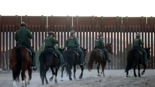 Guardias fronterizos de Estados Unidos.