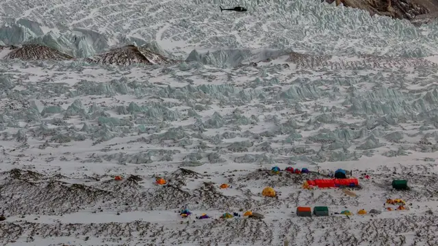 کے ٹو بیس کیمپ