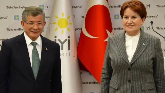 Ahmet Davutoğlu ve Meral Akşener