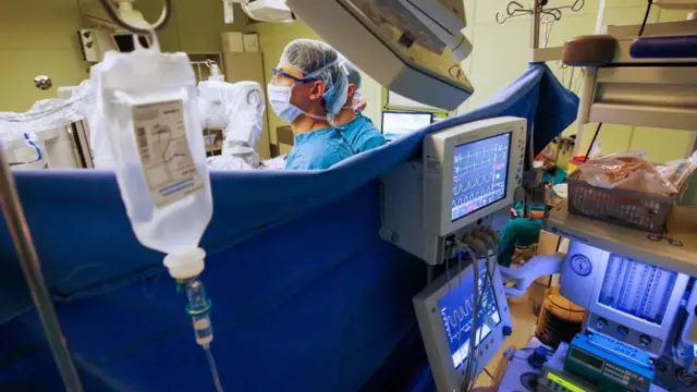 આરોગ્ય ક્ષેત્રના ઉદ્યોગો