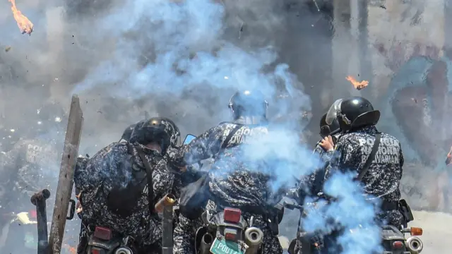 Ataque a fuerzas de seguridad.