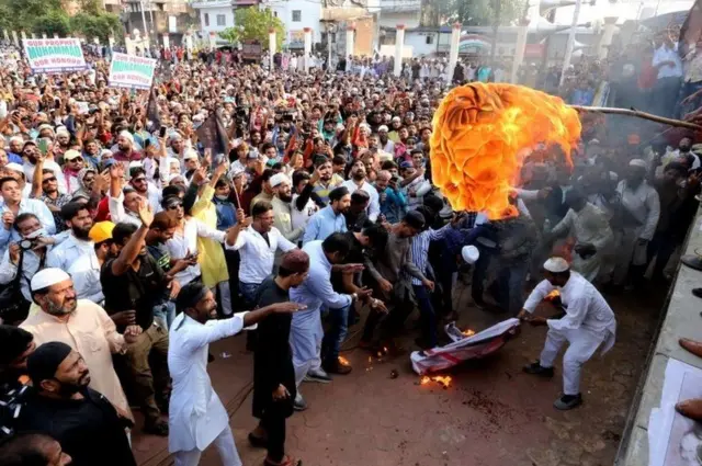 વિરોધપ્રદર્શન