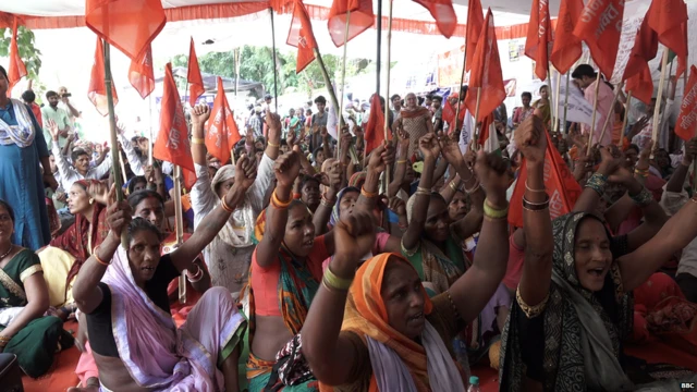 मनरेगा मजदूरों का प्रदर्शन