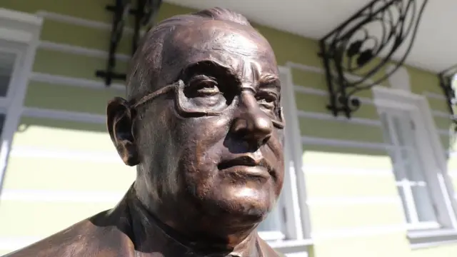 يوري أندروبوف، زعيم الاتحاد السوفيتي في وقت إجراء ذلك التدريب العسكري