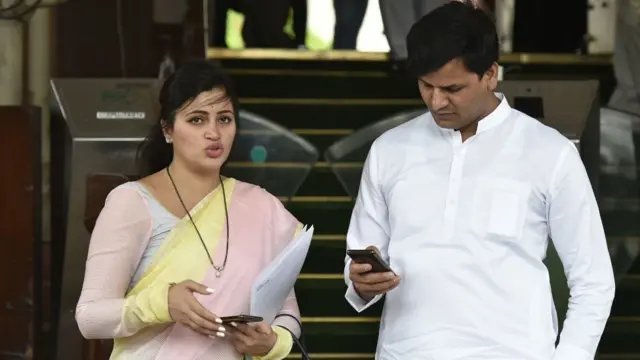 नवनीत राणा रवी राणा