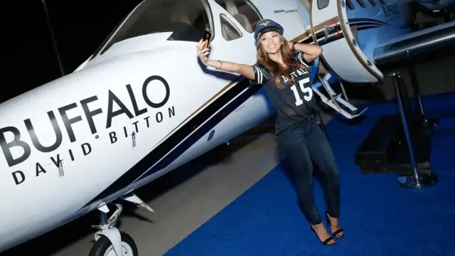 Le mode de vie des très riches émet beaucoup plus de carbone que celui de la plupart des gens.