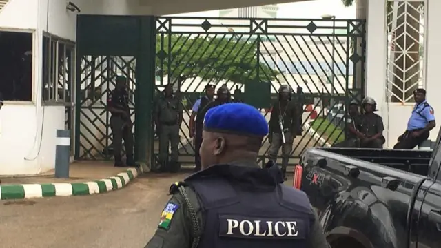 Enang say notin concern Buhari for dis mata