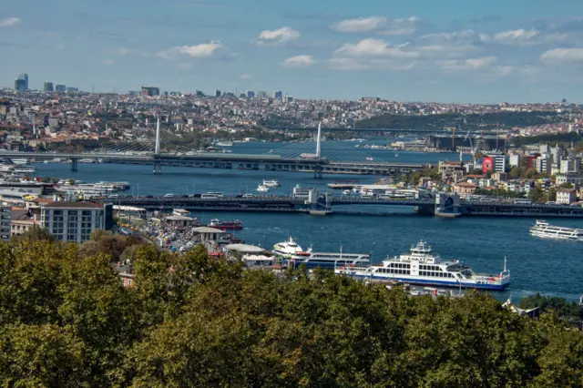 37 سالہ مقتولہ خوکیمووا استنبول میں شکار کے سامان کی دکان چلاتی تھی