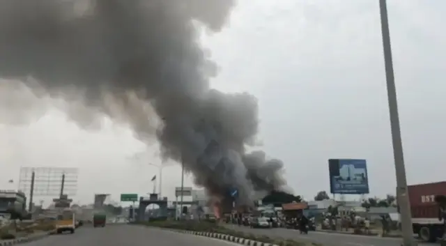 தமிழக- கர்நாடக எல்லையில் நடந்த பட்டாசு வெடிவிபத்து