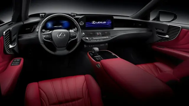 آخرین سری از نسل پنجم لکسوس LS با چرم قرمز عرضه می‌شود