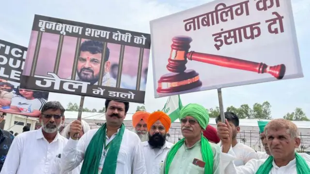 ਭਲਵਾਨਾਂ ਦਾ ਪ੍ਰਦਰਸ਼ 