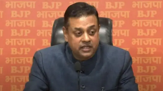 भाजप प्रवक्ते संबित पात्रा यांनी अदानी प्रकरणात राहुल गांधींनी केलेल्या आरोपांना प्रत्युत्तर दिलं.