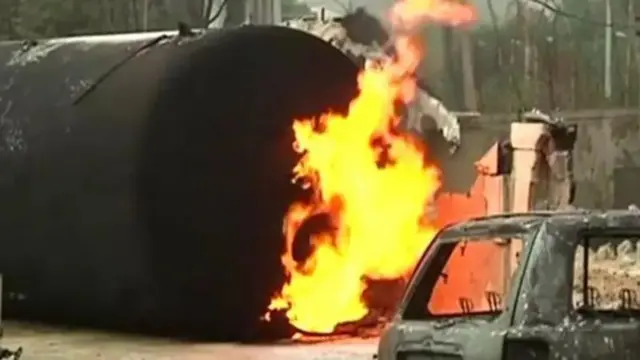 Tankar mai da ta kama da wuta