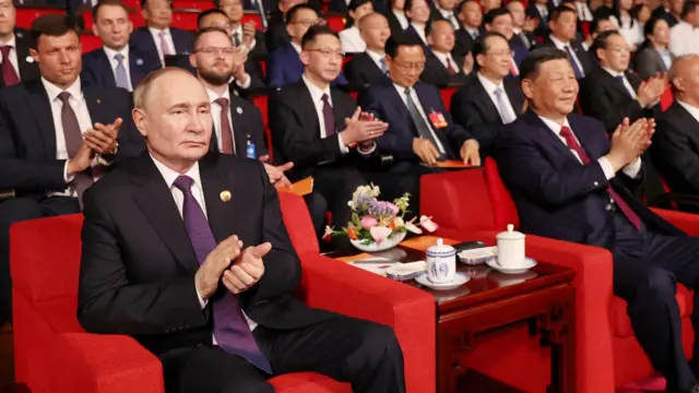 Си Цзиньпин согуш башталгандан бери Володимир Зеленский менен бир да жолу жолугушкан жок, бирок ошол эле учурда Владимир Путин менен дээрлик ар бир квартал сайын жолугуп жатат