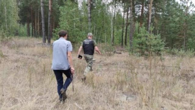 Порно видео Дикари поймали девушку в лесу. Смотреть Дикари поймали девушку в лесу онлайн