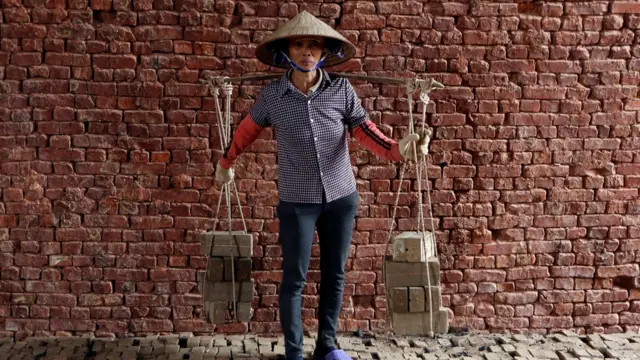 ښځې په کار کې