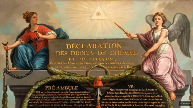 L'œil de la Providence apparaît en haut de la représentation de la Déclaration des droits de l'homme et du citoyen de Jean-Jacques-François Le Barbier en 1789 (Crédit : Alamy)