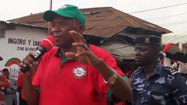 Agathon Rwasa arongoye CNL agize iminsi yugurura ingoro z'uwo mugambwe mu bice bitandukanye vy'igihugu