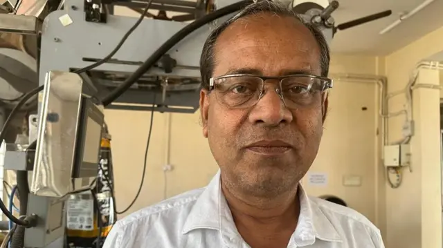 राष्ट्रीय मखाना अनुसंधान केंद्र के प्रभारी इंदु शेखर सिंह