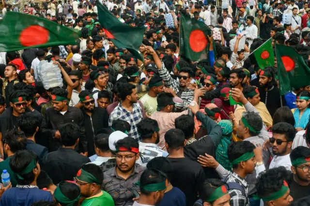 வங்கதேசத்தின் புதிய கட்சியாக தேசிய குடிமக்கள் கட்சி உருவாகியுள்ளது. 