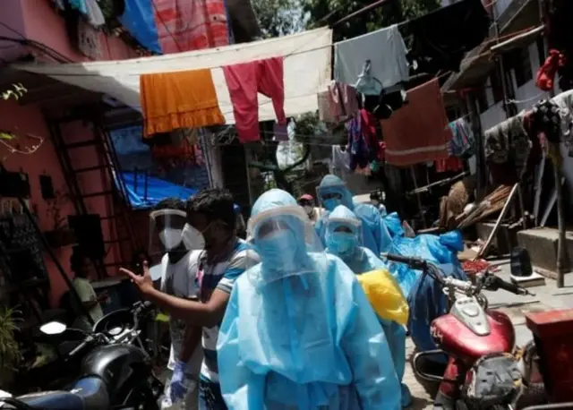 ప్రపంచంలోనే అత్యంత ఇరుకైన మురికివాడ ధారావి